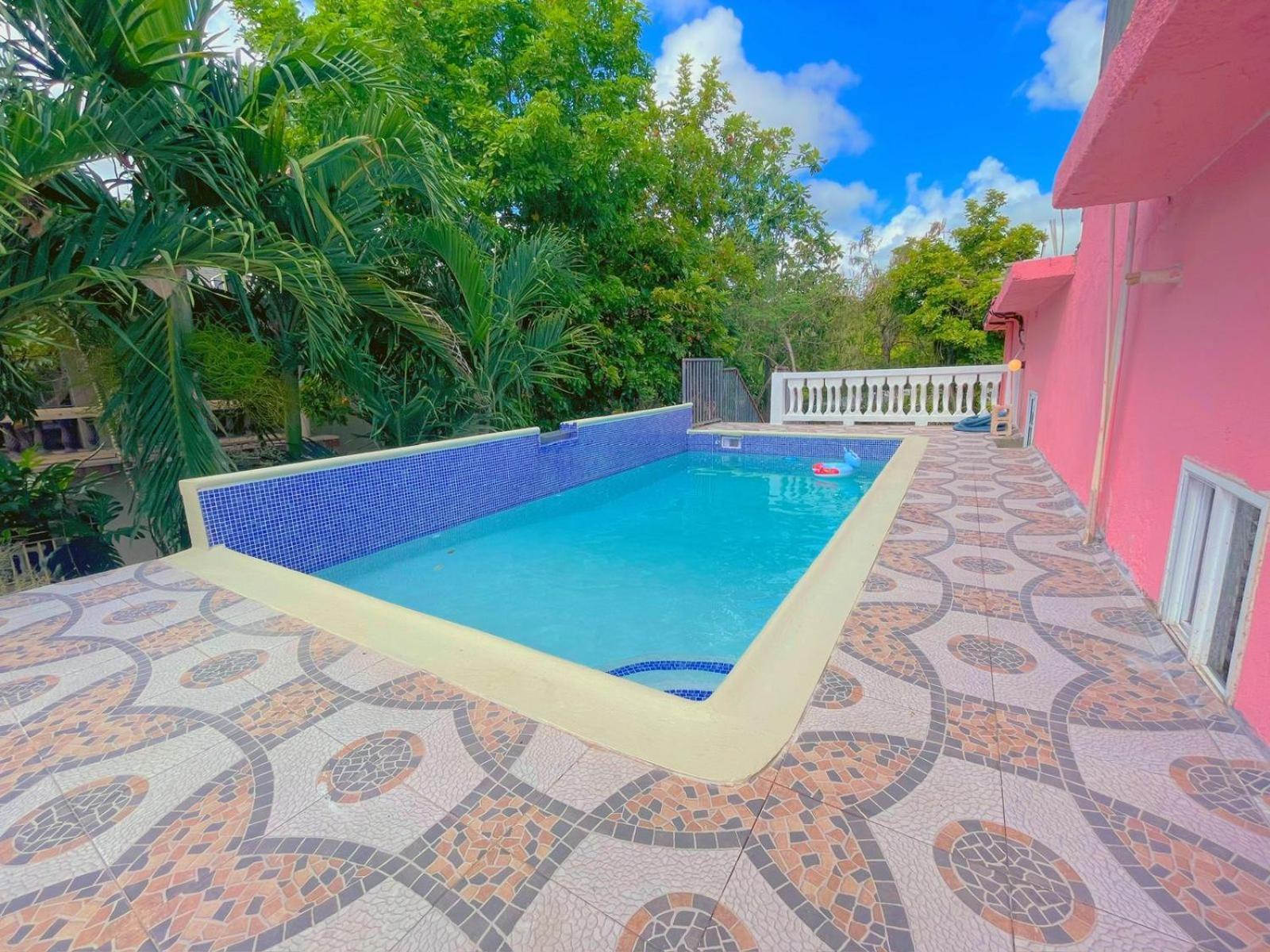 A Taste Of Jamaica Lavern'S Place Ocho Rios Exterior foto